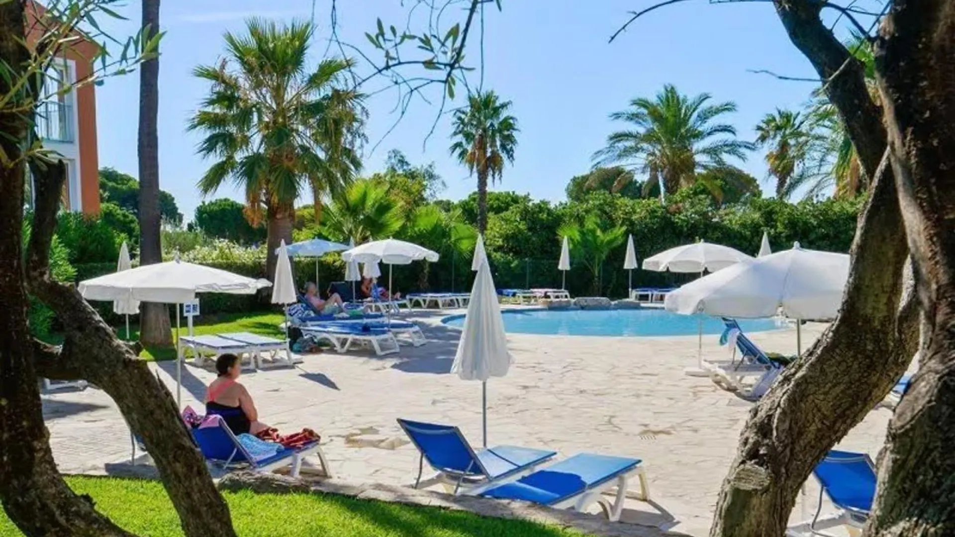 T2 Avec Piscine, Vue Mer, Parking, A 200M De La Plage - Fr-1-768-70 La Garonnette-Plage Apartment