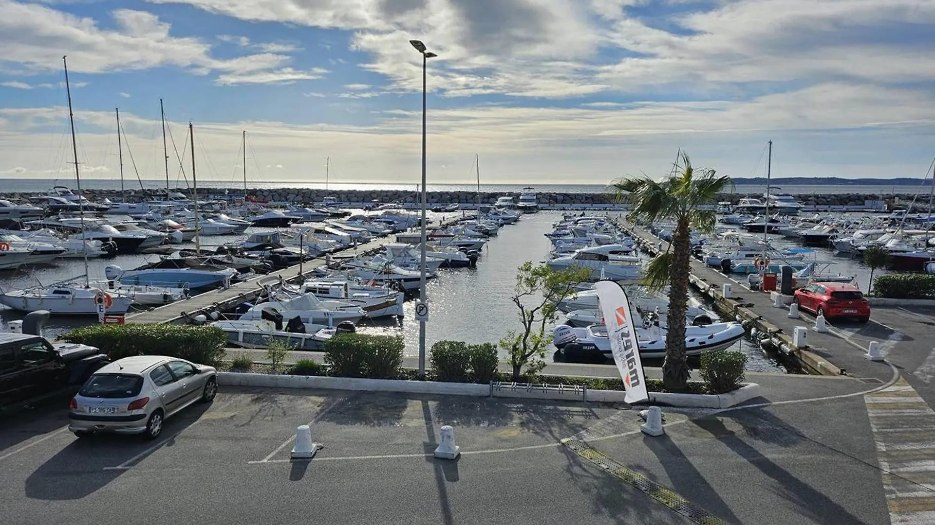 Apartment T2 Avec Piscine, Vue Mer, Parking, A 200M De La Plage - Fr-1-768-70 La Garonnette-Plage France