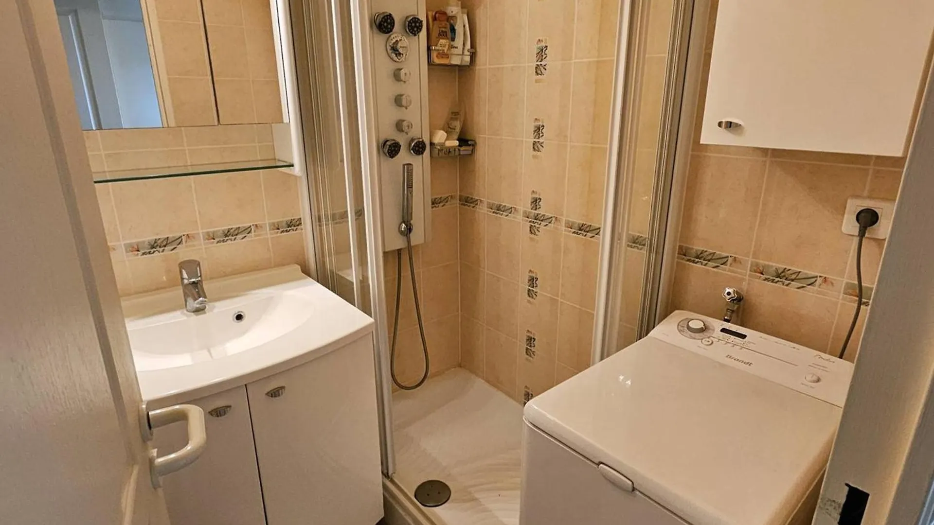 T2 Avec Piscine, Vue Mer, Parking, A 200M De La Plage - Fr-1-768-70 La Garonnette-Plage Francie